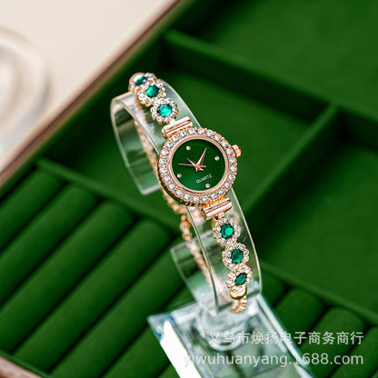 Fashion watch, small dial watch, women's high-end feel, pull-out bracelet watch