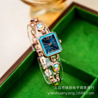 Fashion watch, small dial watch, women's high-end feel, pull-out bracelet watch